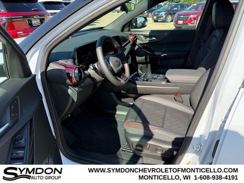 New 2026 Chevrolet Equinox RS w/ Convenience Package III image 9