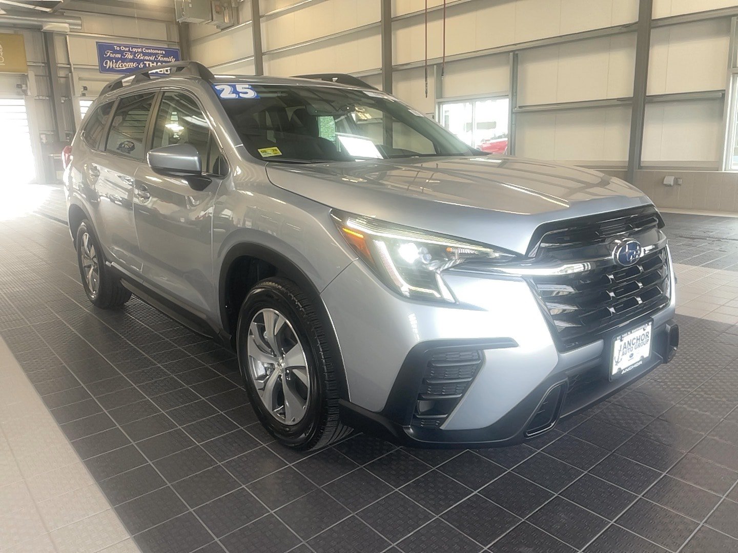 Used 2025 Subaru Ascent Premium AWD/4WD image 1