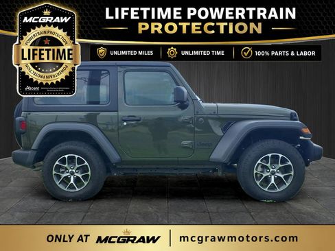 Used 2024 Jeep Wrangler Sport AWD/4WD image 5