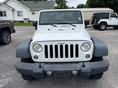 Used 2014 Jeep Wrangler Rubicon w/ Power Convenience Group AWD/4WD image 2