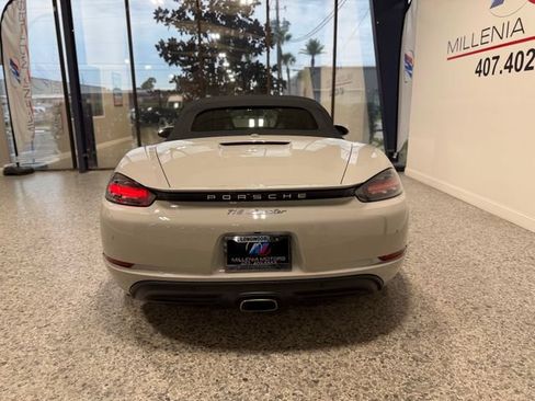 Used 2019 Porsche 718 Boxster RWD image 40