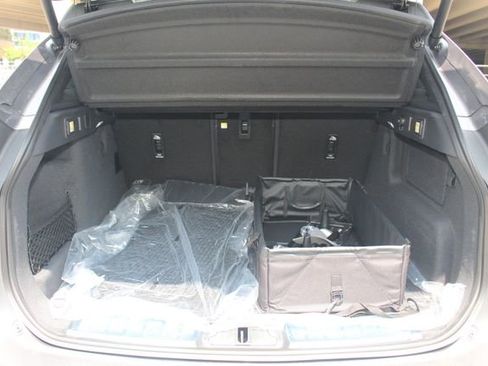 New 2026 Jaguar F-PACE R-Dynamic S image 12