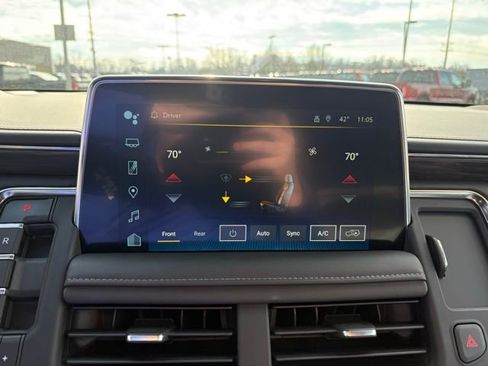 Used 2023 Chevrolet Tahoe Z71 w/ Off-Road Capability Package image 17