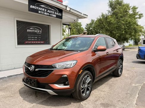 Used 2021 Buick Encore GX Select AWD/4WD image 3