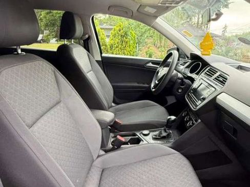 Used 2019 Volkswagen Tiguan S w/ 3rd Row Seat Package AWD/4WD image 2