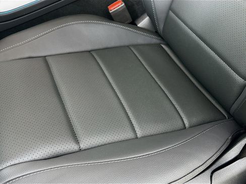 Certified 2026 Mercedes-Benz GLS 450 4MATIC image 25
