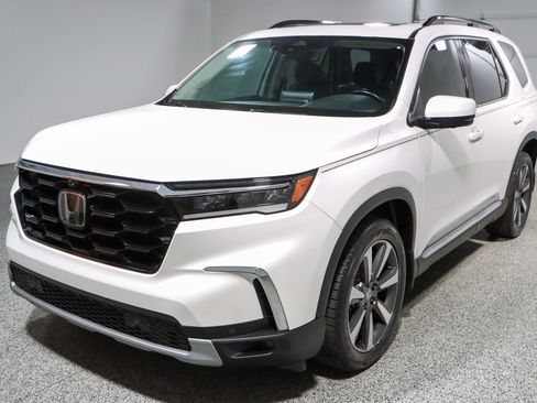 Used 2024 Honda Pilot Elite image 34