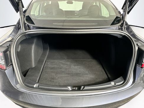 Used 2023 Tesla Model 3 Standard Range image 30