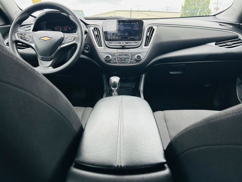 Used 2024 Chevrolet Malibu LT FWD image 21