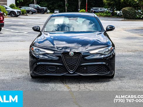 Used 2022 Alfa Romeo Giulia Veloce RWD image 11