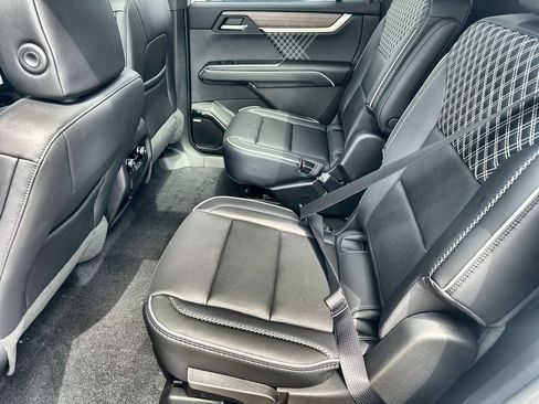 New 2026 GMC Acadia Denali w/ Super Cruise Package FWD image 16