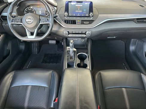 Used 2023 Nissan Altima 2.5 SR FWD image 13