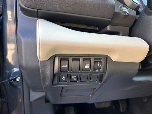 Used 2019 Subaru Ascent Limited image 22