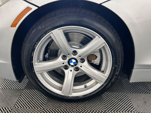 Used 2009 BMW Z4 sDrive30i RWD image 12