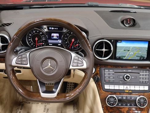 Used 2018 Mercedes-Benz SL 450 image 46