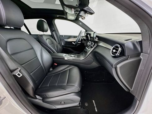 Certified 2019 Mercedes-Benz GLC 300 image 31