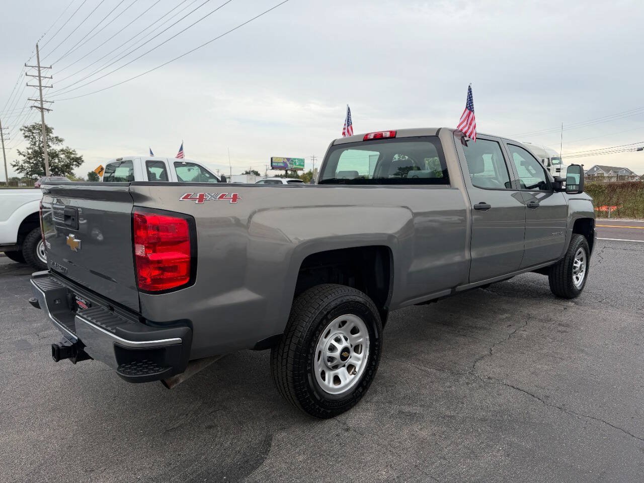 Used 2017 Chevrolet Silverado 3500 W/T AWD/4WD image 6
