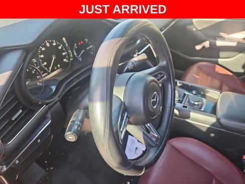 Used 2022 MAZDA MAZDA3 s FWD image 7