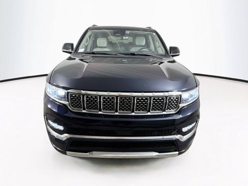 Used 2023 Jeep Grand Wagoneer L Series II w/ Flexible Seating Group AWD/4WD image 7