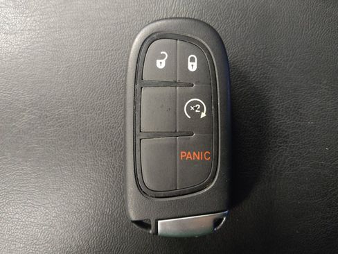Used 2022 Jeep Cherokee Trailhawk w/ Trailer Tow Group AWD/4WD image 32