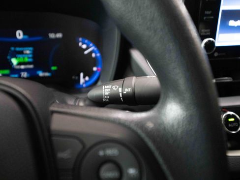 Used 2022 Toyota Corolla LE FWD image 14