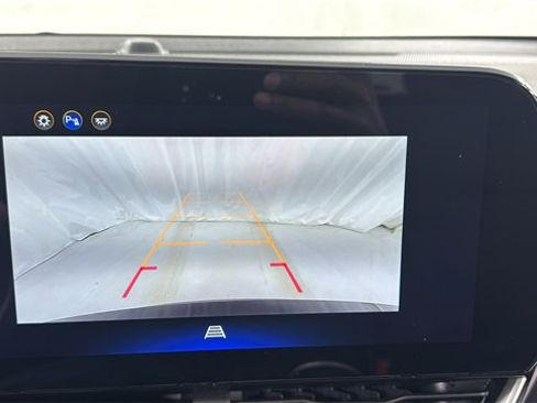 Used 2025 Chevrolet Equinox LT image 25