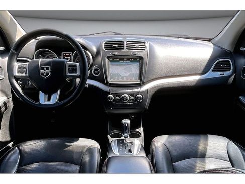 Used 2018 Dodge Journey GT w/ Nav & Sun Group image 17