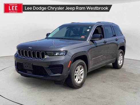 Certified 2024 Jeep Grand Cherokee Laredo AWD/4WD image 1