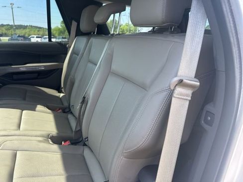 Used 2019 Ford Expedition XLT w/ Equipment Group 202A image 19