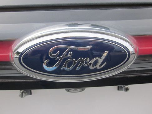 Used 2017 Ford Edge SEL w/ Equipment Group 201A image 33