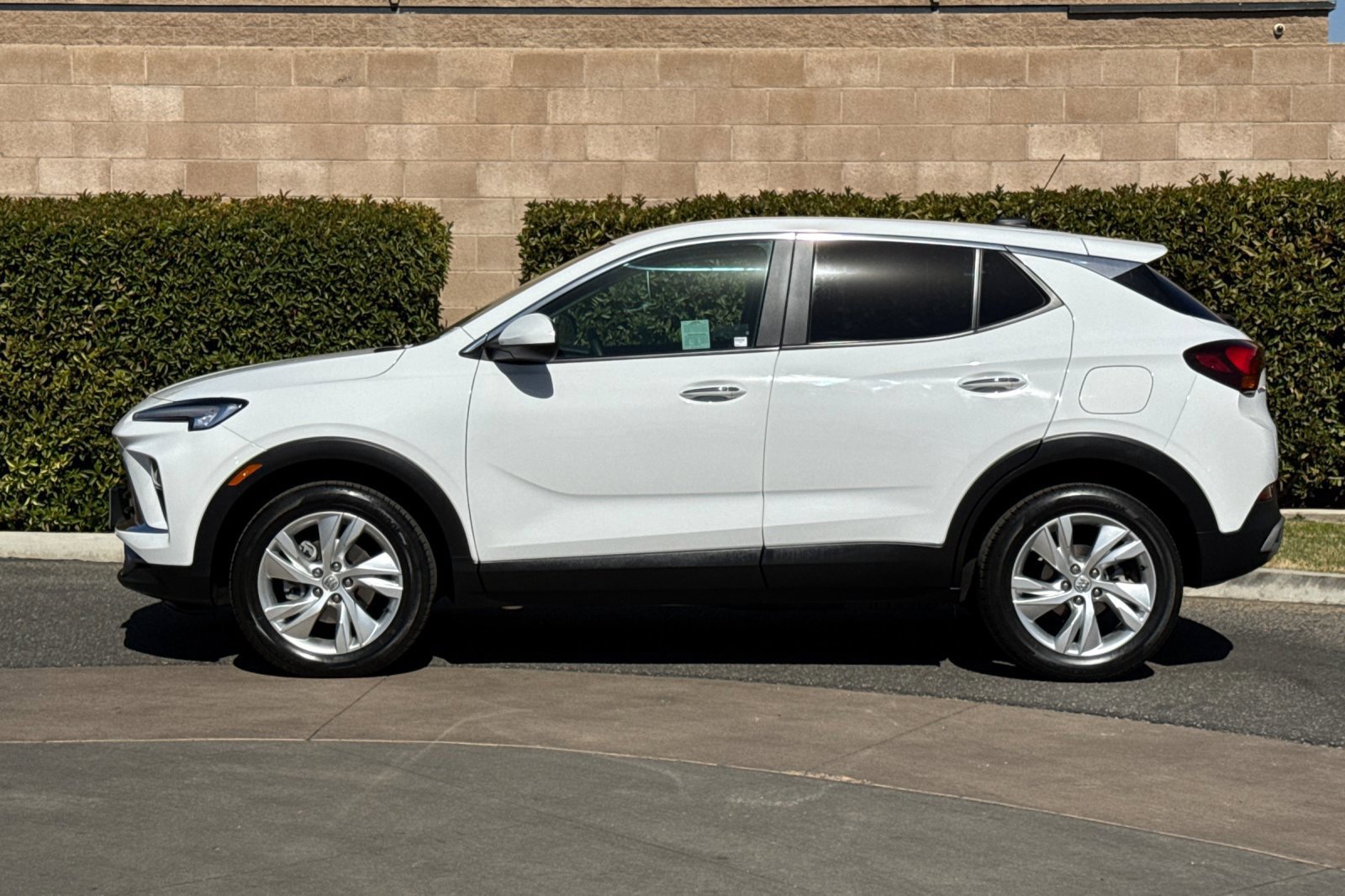 Used 2025 Buick Encore GX Preferred FWD image 7