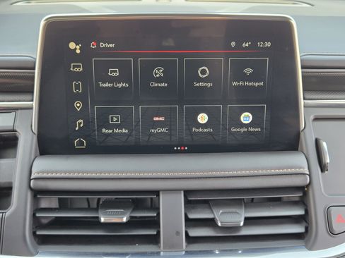 Used 2023 GMC Yukon XL AT4 w/ AT4 Premium Package image 22