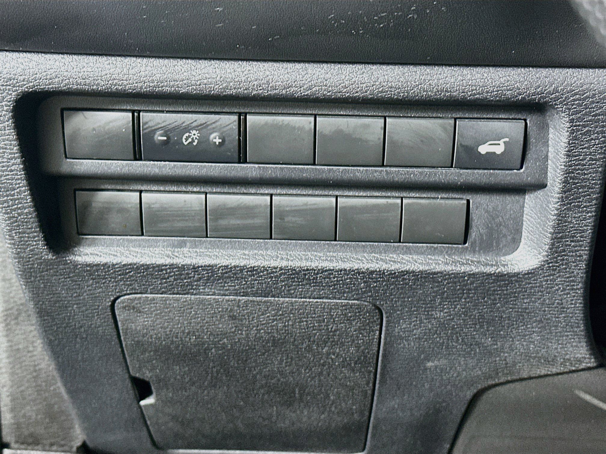 Used 2024 Mitsubishi Outlander SE AWD/4WD image 17