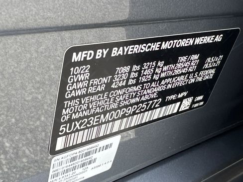 Used 2023 BMW X7 xDrive40i w/ M Sport Package AWD/4WD image 37