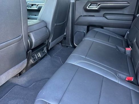 Used 2024 GMC Sierra 1500 SLT AWD/4WD image 14