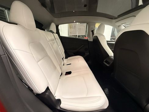 Used 2023 Tesla Model Y Long Range image 17