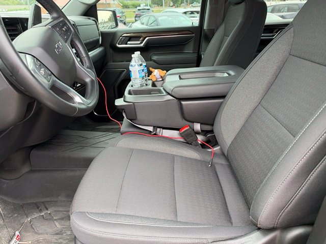 Used 2025 Chevrolet Silverado 1500 RST RWD image 4