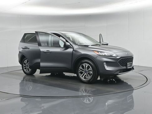 Certified 2022 Ford Escape SEL AWD/4WD image 34