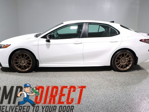 Used 2023 Toyota Camry SE w/ Convenience Package FWD image 10