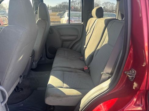 Used 2006 Jeep Liberty Sport image 11