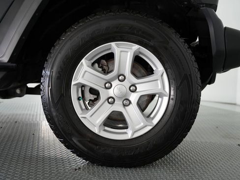 Used 2020 Jeep Wrangler Sport image 51