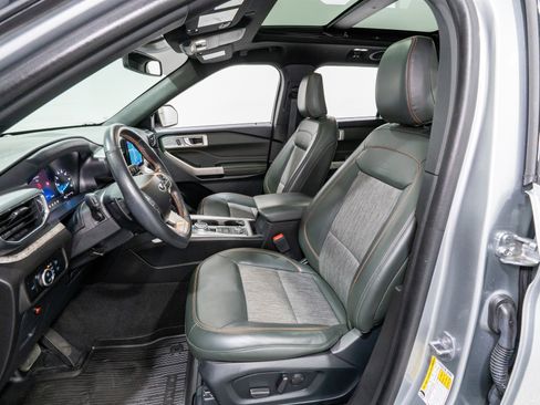Used 2023 Ford Explorer Timberline w/ Timberline Technology Package image 16
