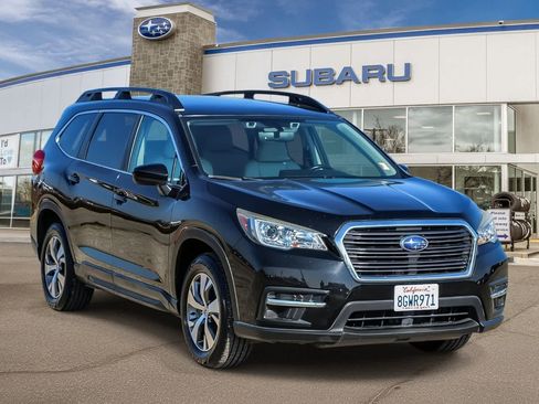 Used 2019 Subaru Ascent Premium w/ Popular Package #3 image 5