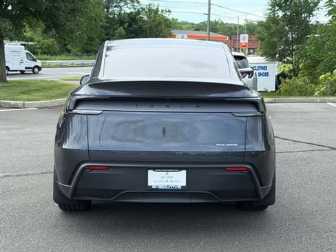 Used 2026 Tesla Model Y Long Range AWD/4WD image 5