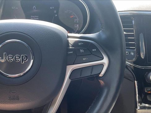 Used 2021 Jeep Grand Cherokee Laredo X AWD/4WD image 20