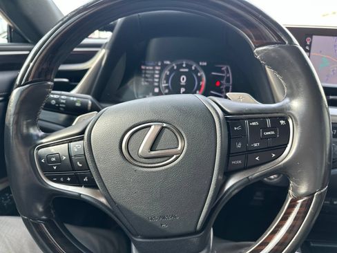 Used 2020 Lexus ES 350 w/ Premium Package FWD image 11