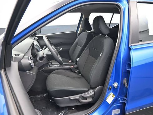 Used 2024 Nissan Kicks SV FWD image 19