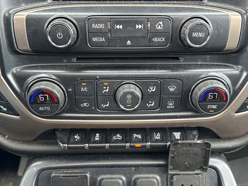 Used 2018 GMC Sierra 2500 Denali w/ Duramax Plus Package AWD/4WD image 30