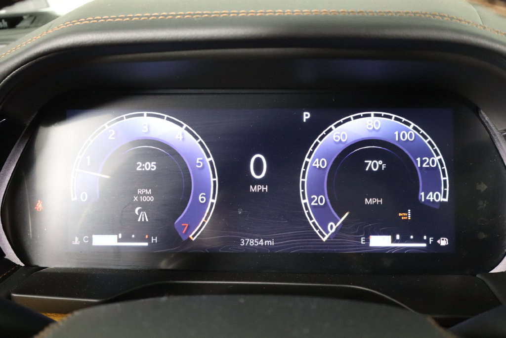 Used 2023 Jeep Grand Cherokee Summit AWD/4WD image 11