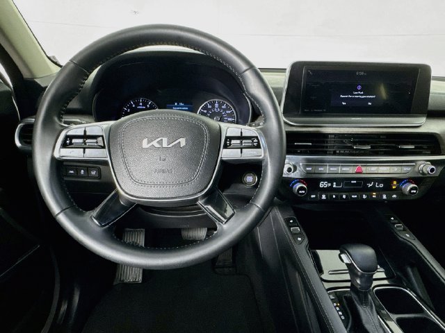 Used 2022 Kia Telluride EX w/ EX Premium Package FWD image 10